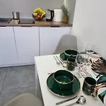 22 Kawalerka Wierzbowa Apartment